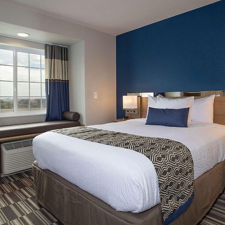 Microtel Inn & Suites By Wyndham Loveland Exterior photo