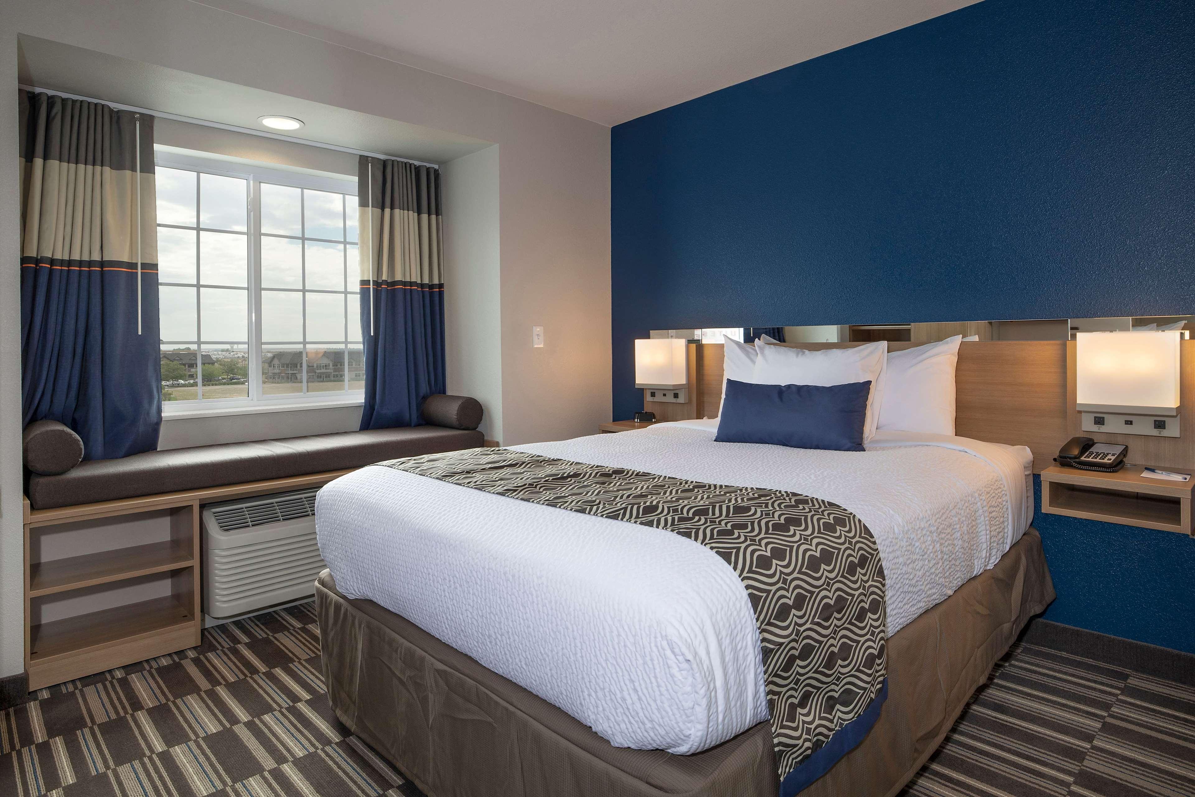 Microtel Inn & Suites By Wyndham Loveland Exterior photo