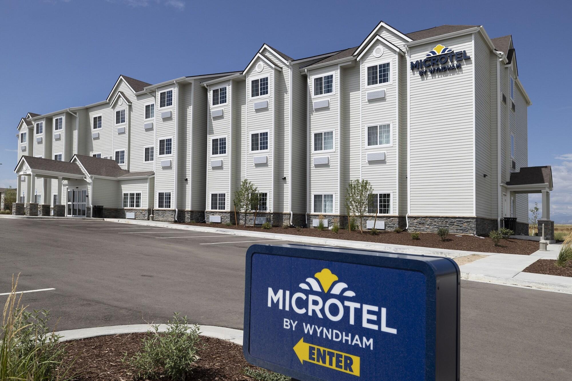Microtel Inn & Suites By Wyndham Loveland Exterior photo